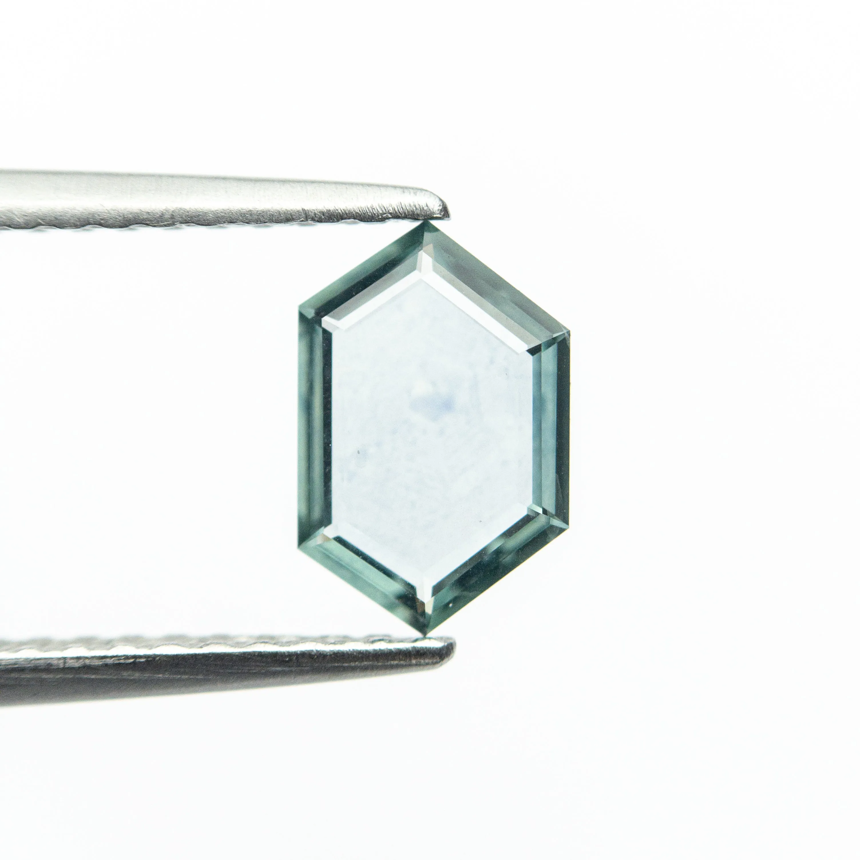 0.62ct 7.78x5.10x1.33mm Hexagon Portrait Cut Sapphire 20863-01