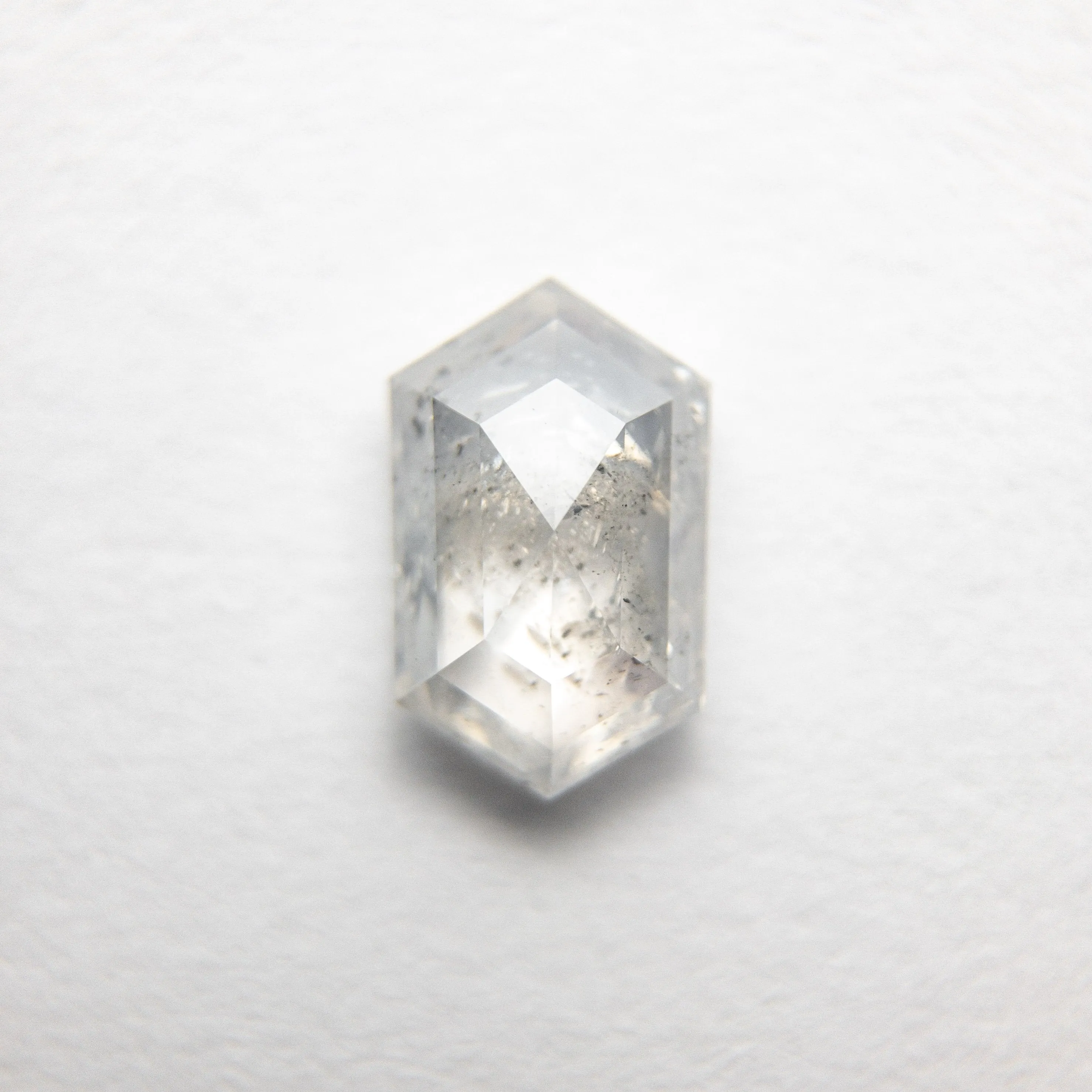 0.94ct 7.87x4.86x2.69mm Hexagon Rosecut 18386-06 Hold D1820