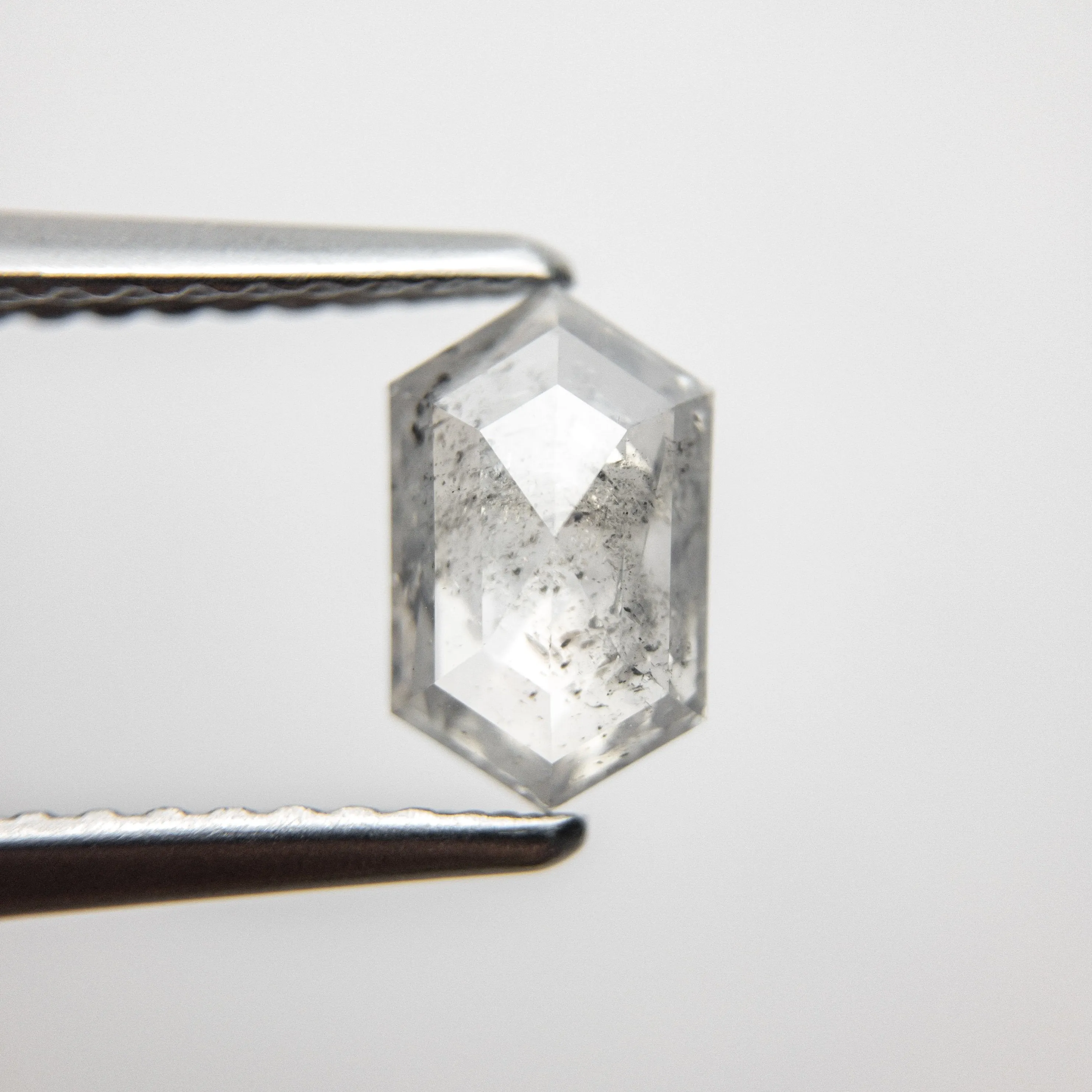 0.94ct 7.87x4.86x2.69mm Hexagon Rosecut 18386-06 Hold D1820