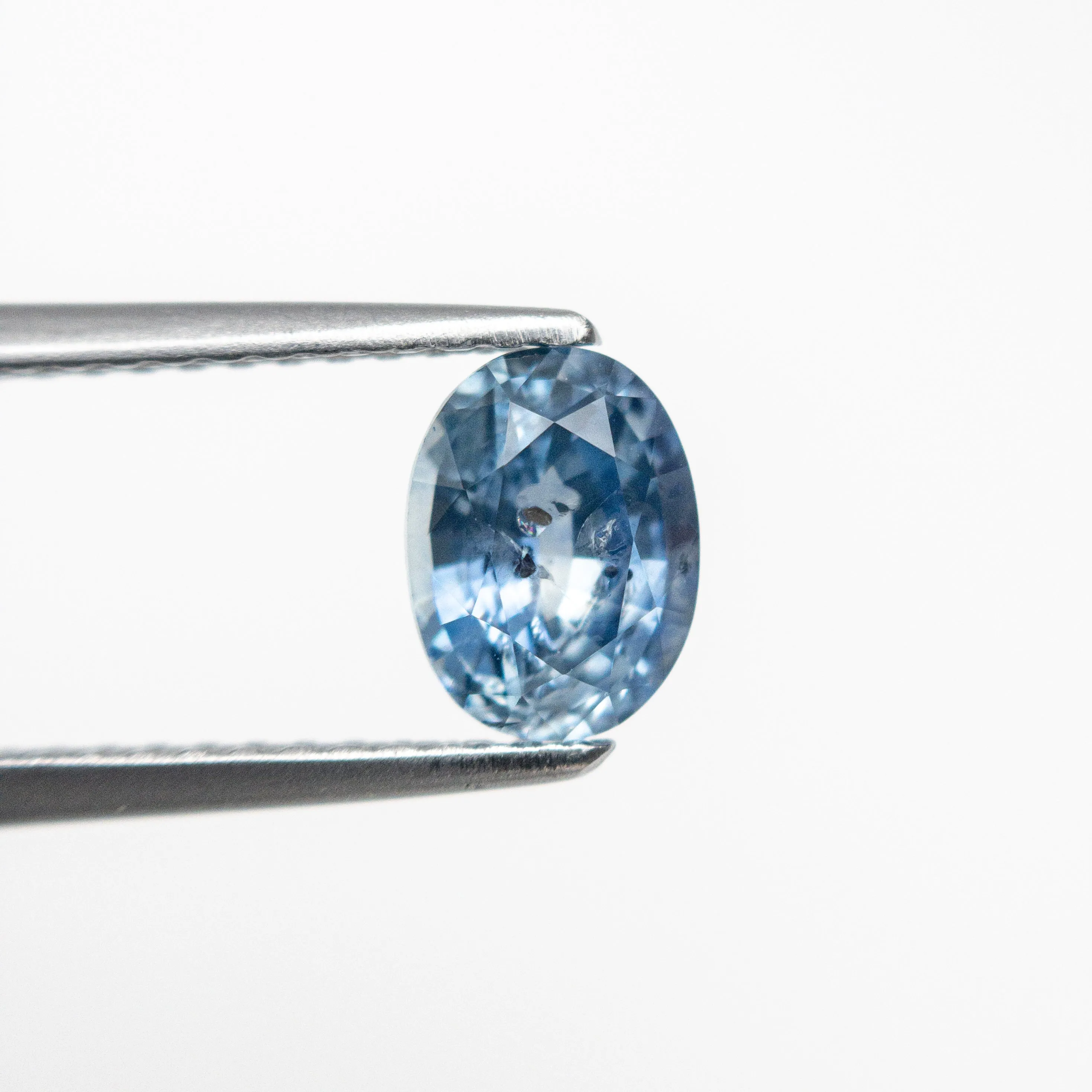 1.03ct 6.70x5.06x3.63mm Oval Brilliant Sapphire 19939-12