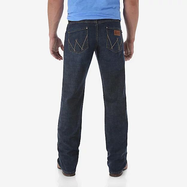 Men's Wrangler Retro® Relaxed Fit Bootcut Jean