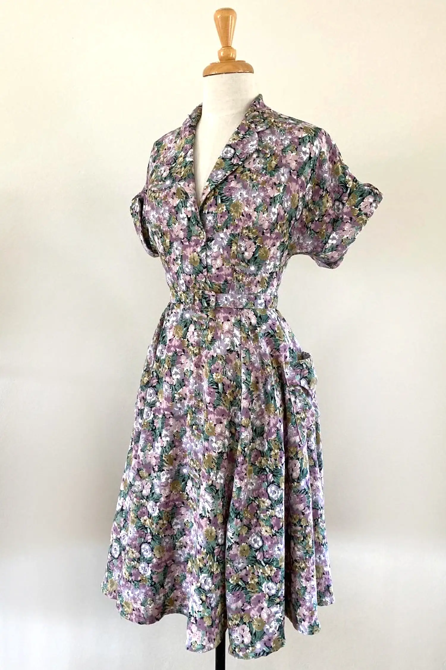 Nancy 1940’s Lilac & Green Floral Dress