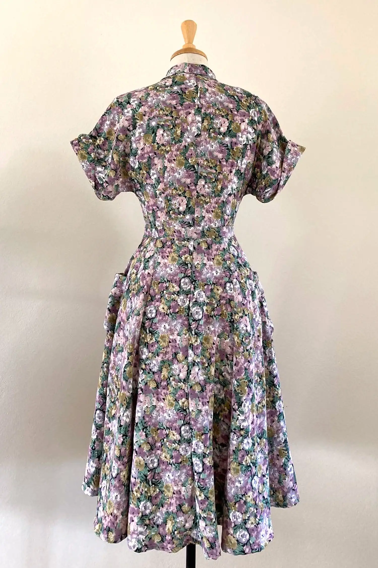 Nancy 1940’s Lilac & Green Floral Dress