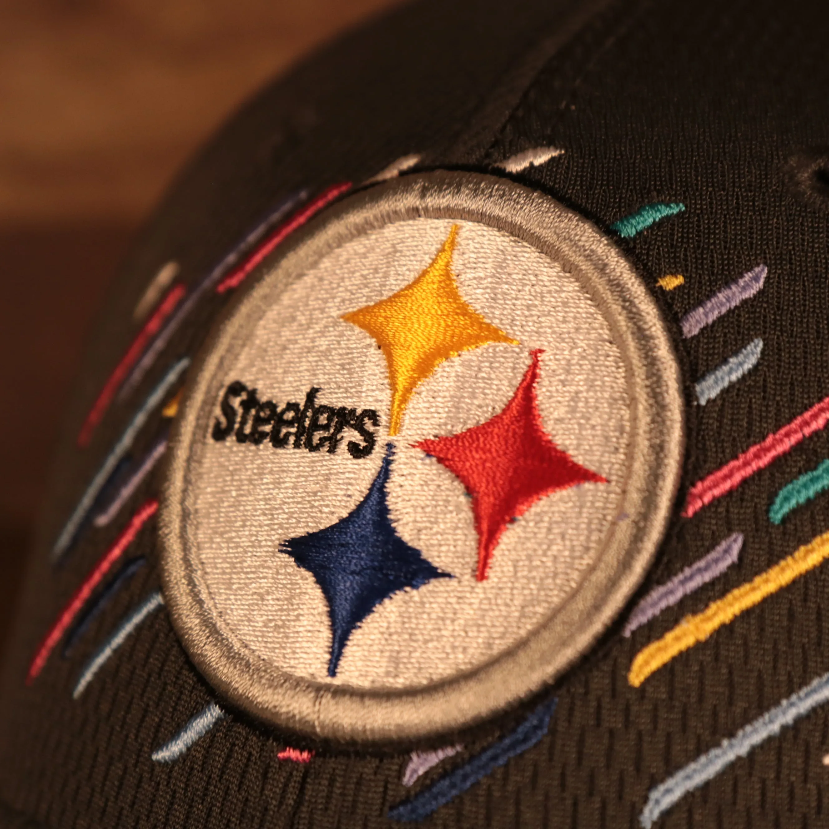 Pittsburgh Steelers NFL 2021 Crucial Catch Cancer Awareness 39Thirty Stretch Fit Cap