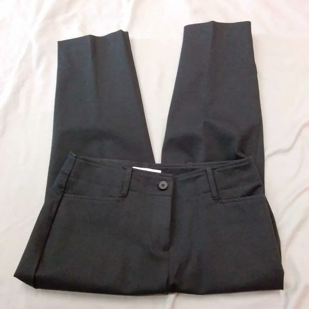 TALBOTS BLACK CAPRIS SIZE 4 PETITE TCC