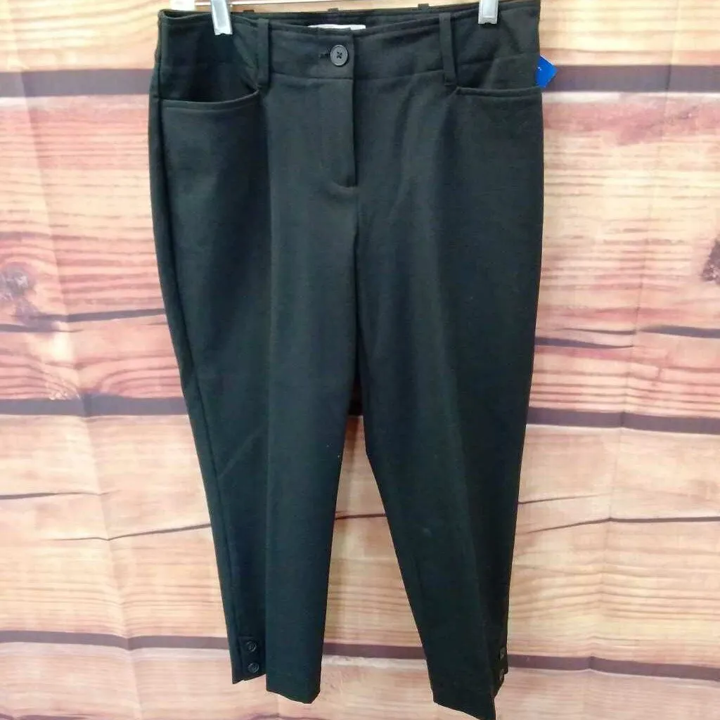 TALBOTS BLACK CAPRIS SIZE 4 PETITE TCC