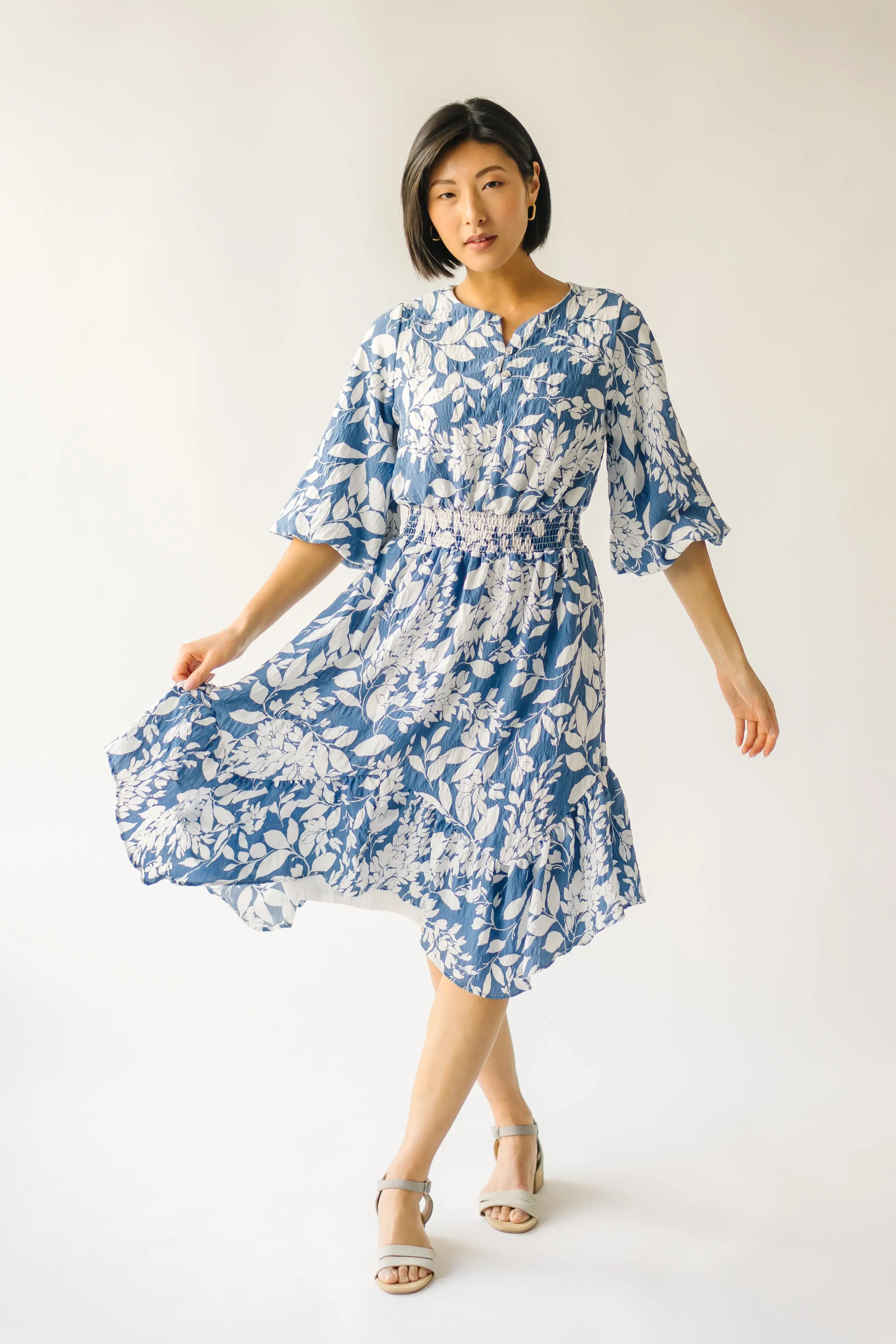 The Guzman Textured Floral Dress in Blue