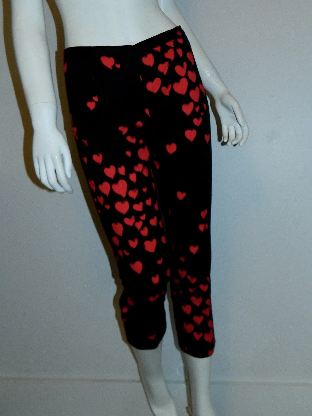 vintage 1990s MOSCHINO pants black heart print capris US XS